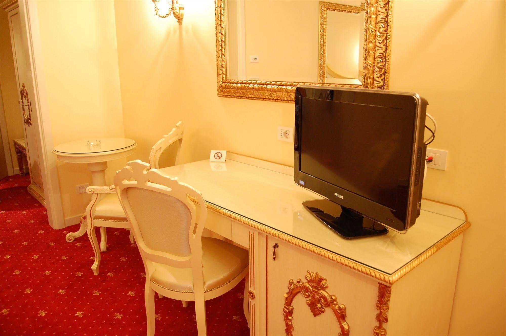 Hotel Motel Gold Calcinate Dış mekan fotoğraf