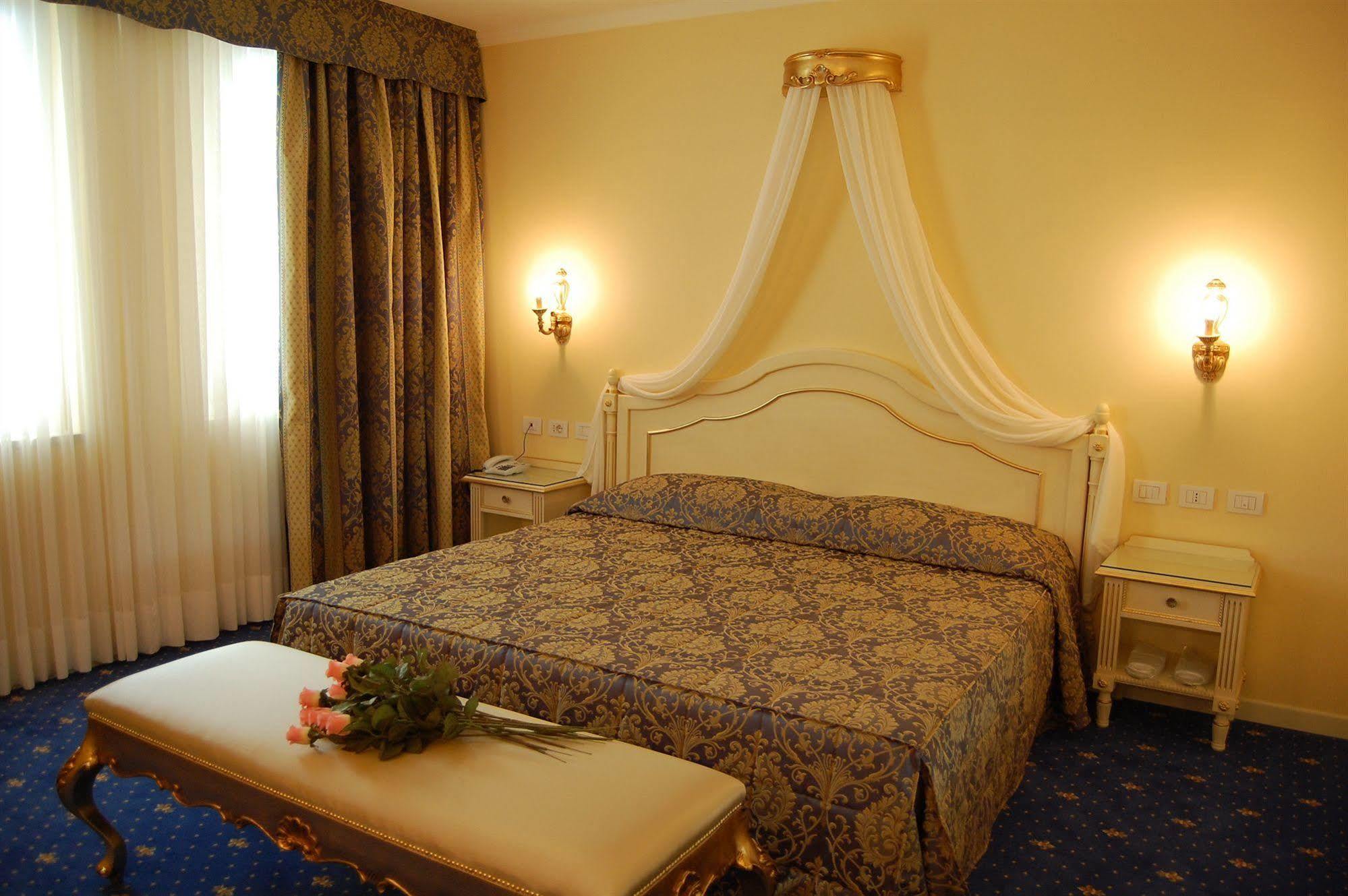 Hotel Motel Gold Calcinate Dış mekan fotoğraf